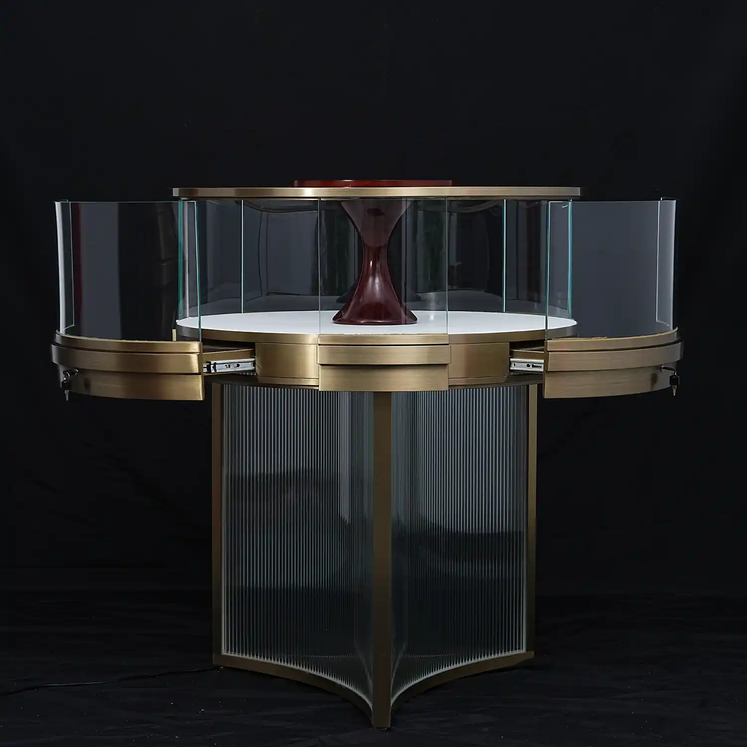 Glass Cabinet Displays - Noble Bespoke - Photo 30