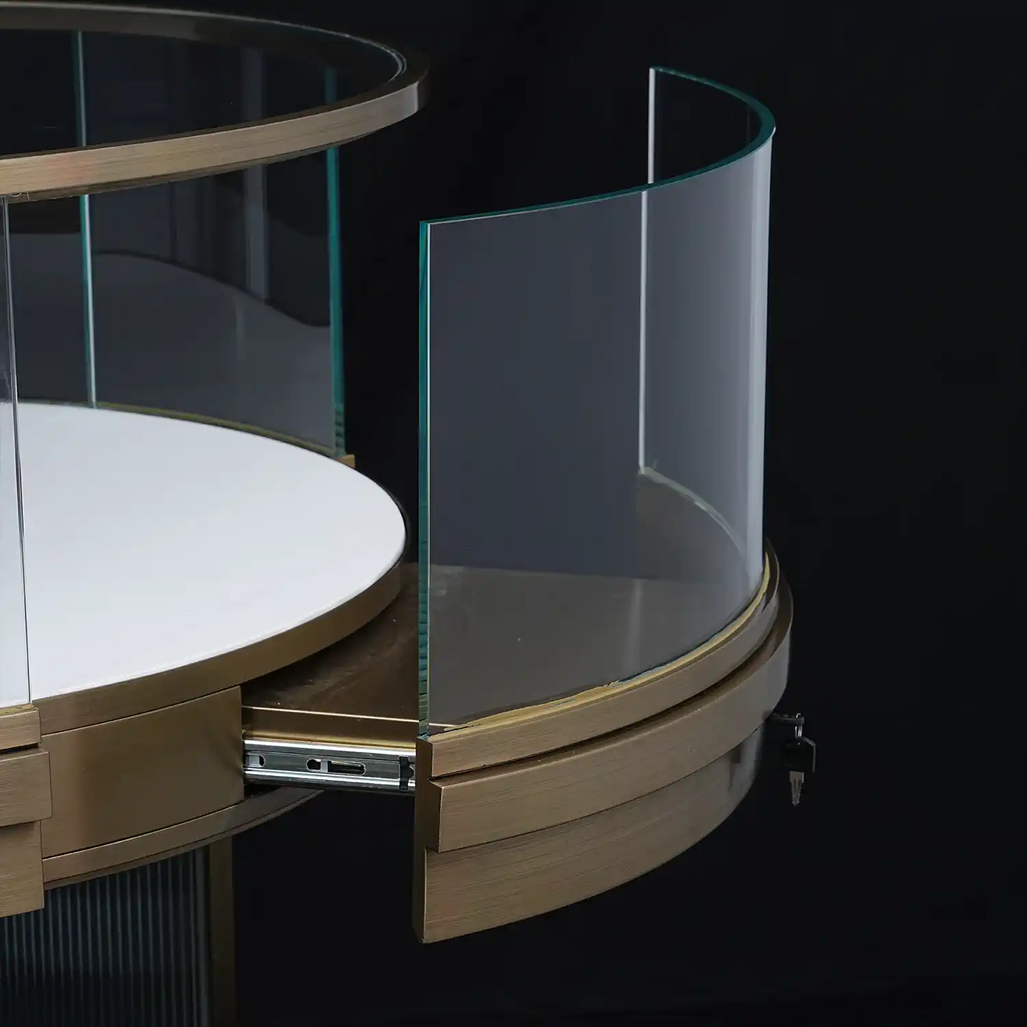 Glass Cabinet Displays - Noble Bespoke - Photo 32