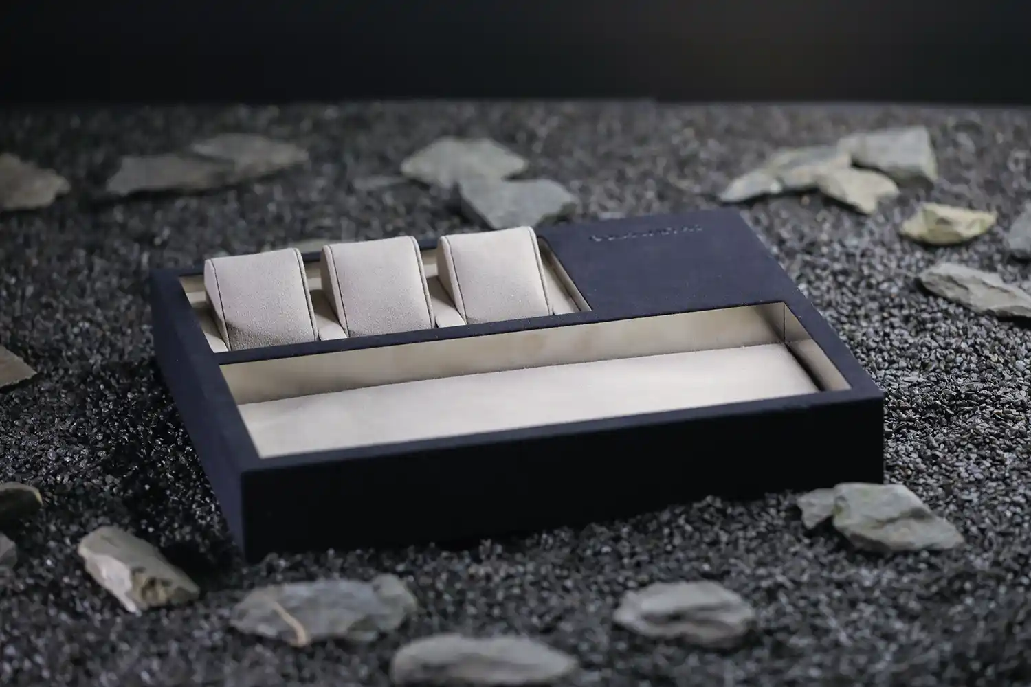 Goldsmiths - Jewellery & watch displays - Noble Bespoke - Photo 5
