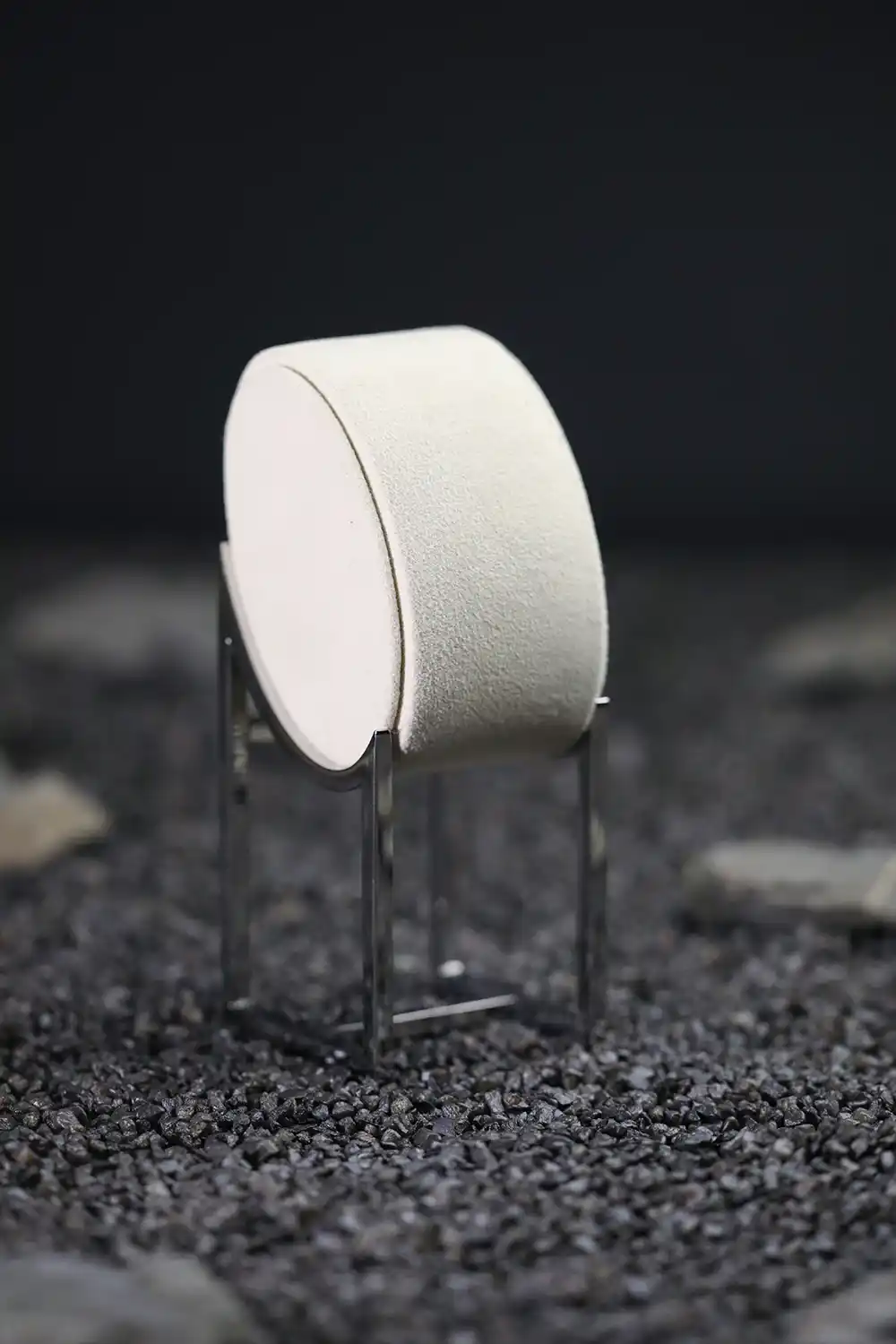 Watch Cushion & Stand - Jewellery & watch displays - Noble Bespoke - Photo 4