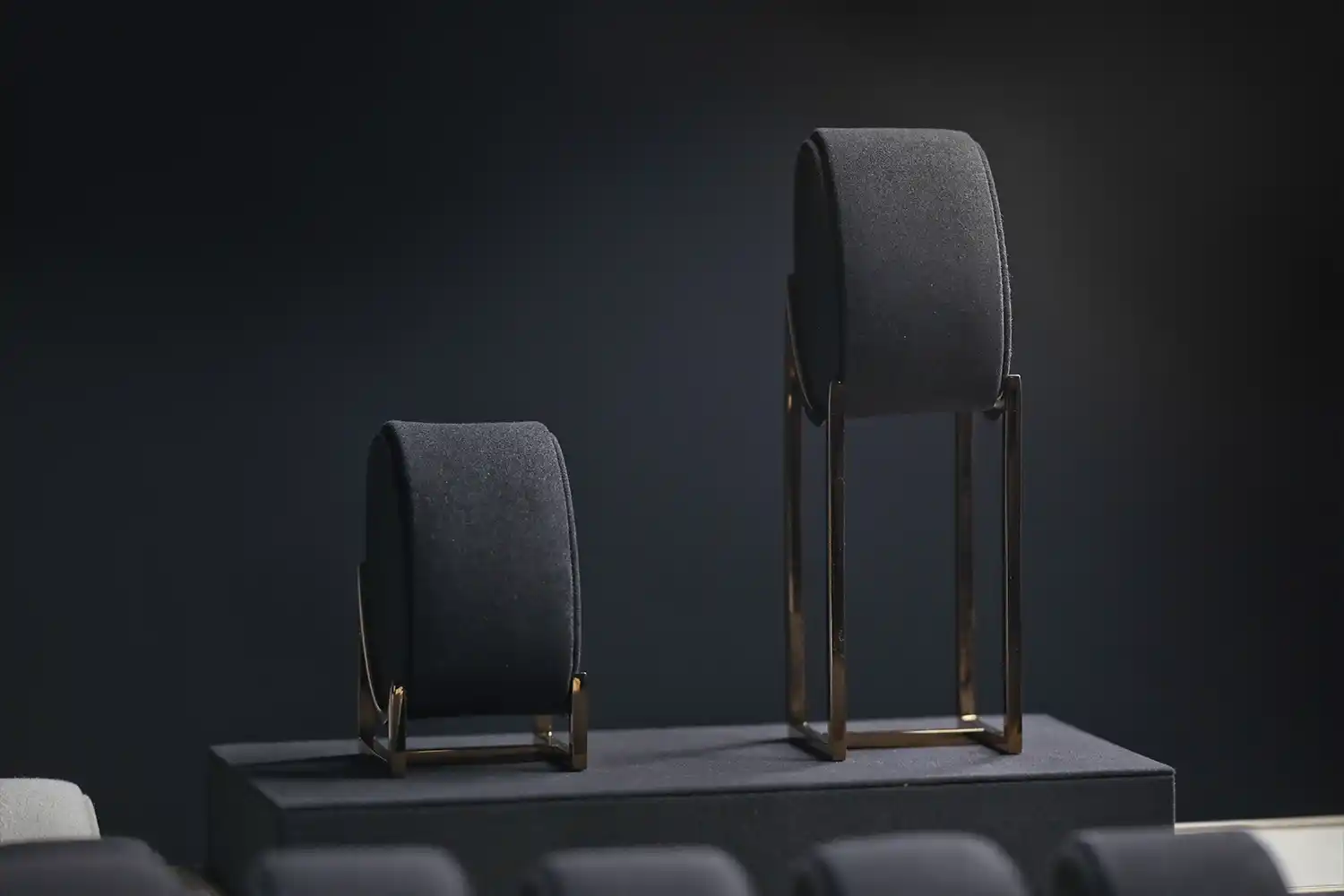 Watch Cushion & Stand - Jewellery & watch displays - Noble Bespoke - Photo 7